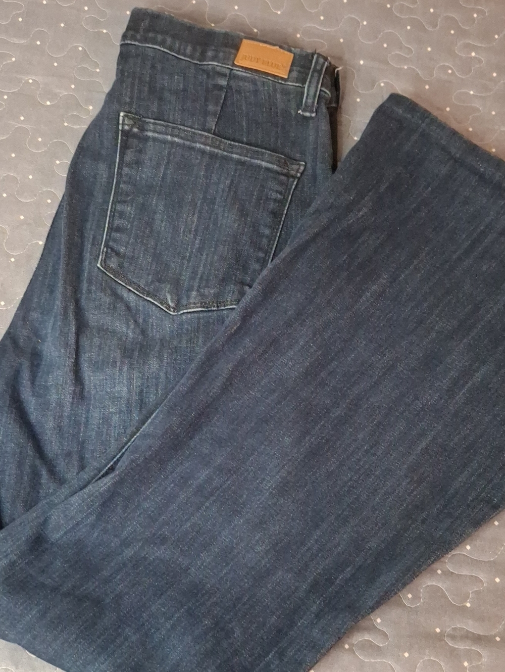 Judy Blue Pull On Super Flare Jeans in Blue size 11/30